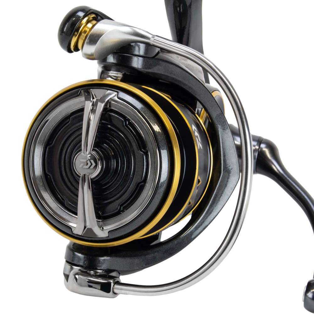 Daiwa 22 Caldia LT (MQ) - Spinnrolle 4000D-CXH - 150m/ 0,37mm - 6,2:1 - 230g