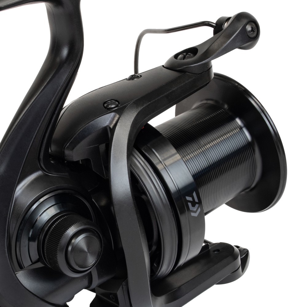 Daiwa 21 Emblem 45 SCW QD SD 700m/ 0,35mm - 4,9:1 - 645g